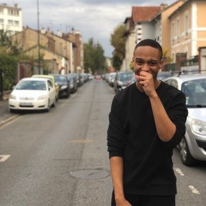 Meet your Posher, Tavian